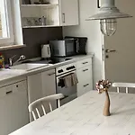 Modern With Exterior Entrance In Nuremberg Suburb Apartman Heroldsberg